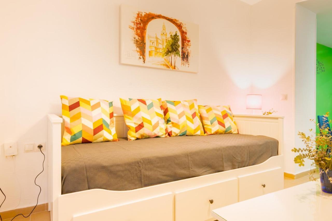 Anfitrion Sevilla 3 Екстериор снимка